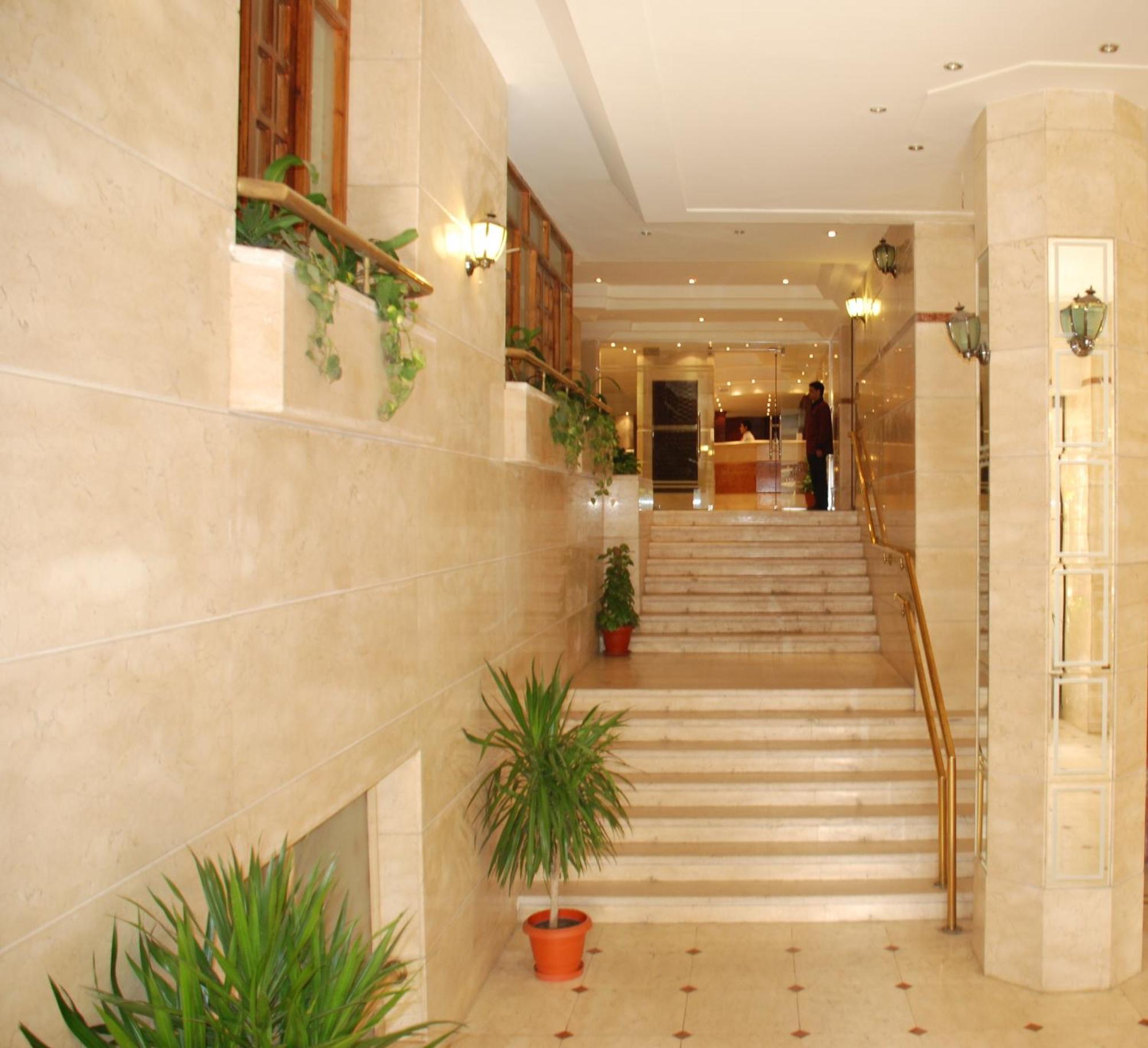 Aura Inn Hotel Cairo Giza 外观 照片