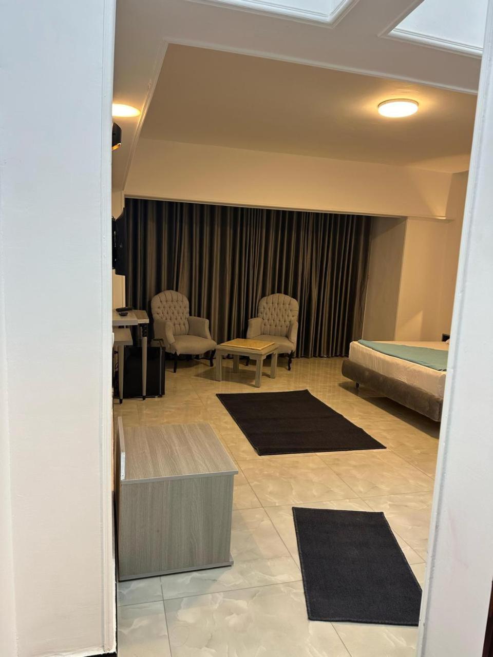 Aura Inn Hotel Cairo Giza 外观 照片