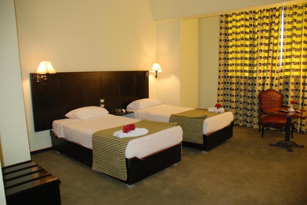 Aura Inn Hotel Cairo Giza 外观 照片